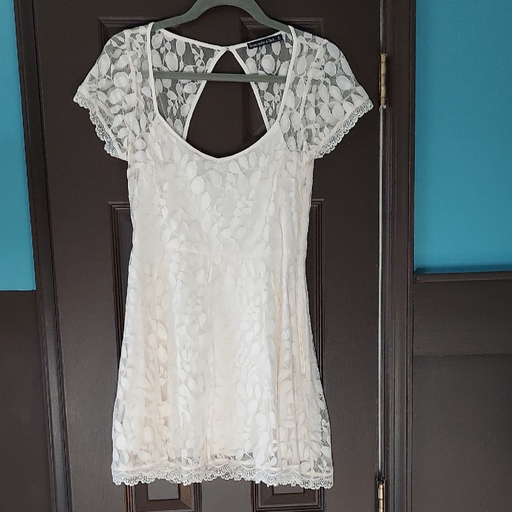 White Lace Dress with Cap Sleeves